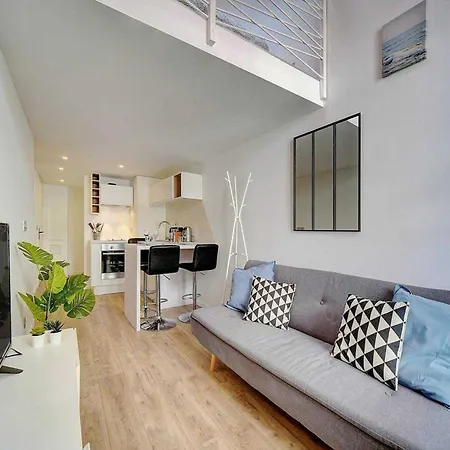 Bright Duplex - Centre - Mobility Lease